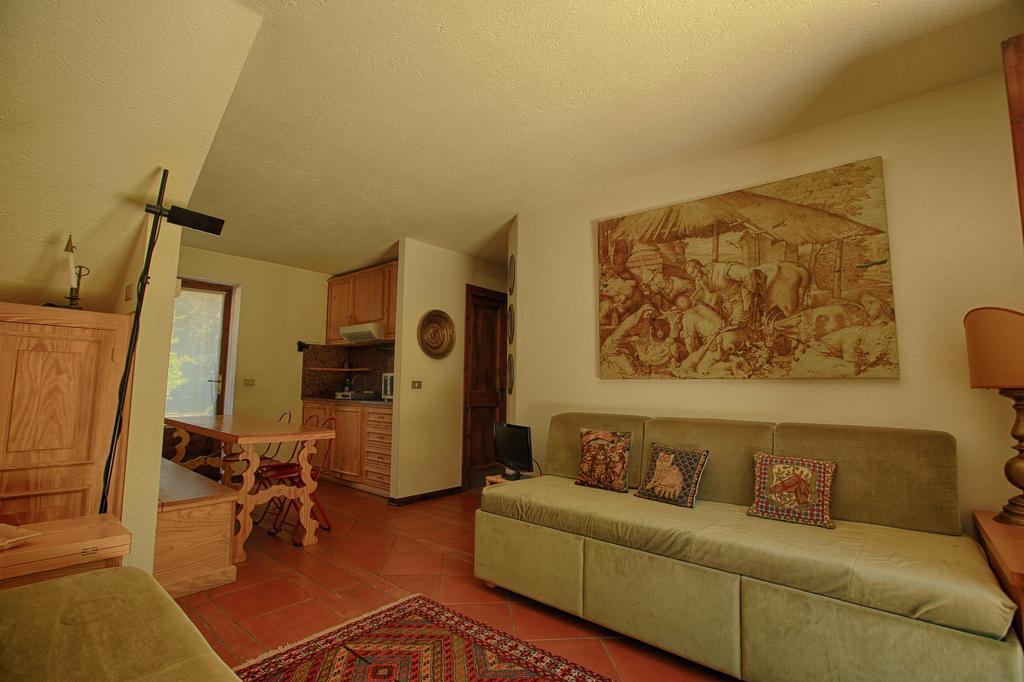 Altido Charming Apartments With Mountain Views And Green Backyard In Verrand Camera foto